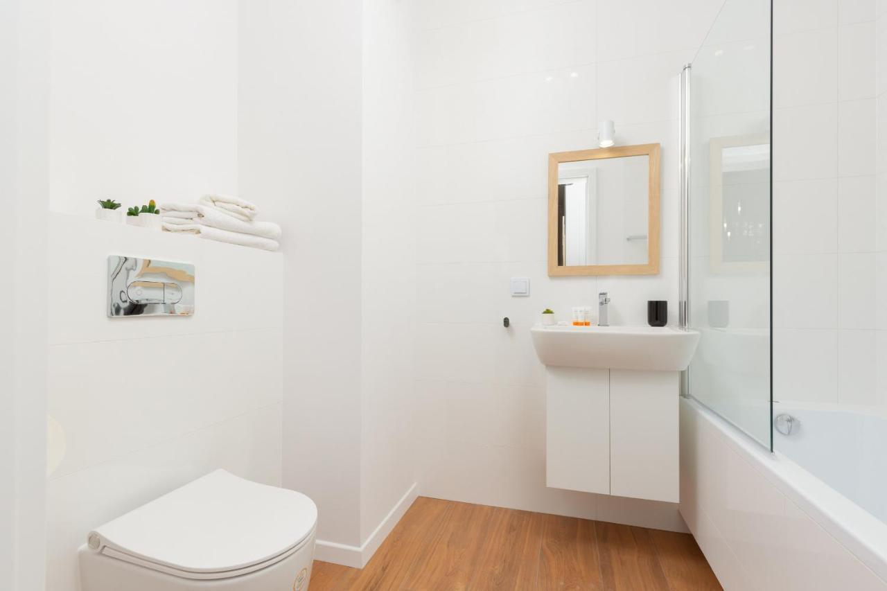 Stacja Wola Apartment Guminska By Noclegi Renters 바르샤바 외부 사진